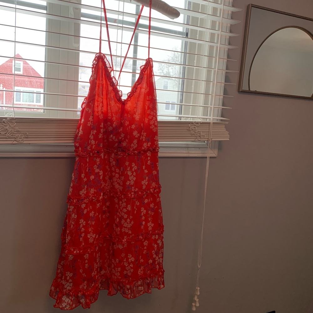 Cute little red dress perfect for Valentine’s Day !